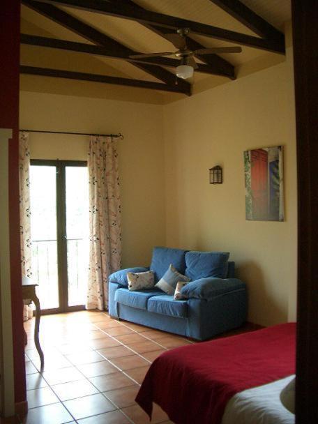 Cortijo El Criadero El Hoyo Bilik gambar